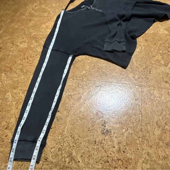 PAC Cares Family Time Waffle Knit Long Sleeve Boxy Henley Crop Top Sz M - Picture 7 of 7